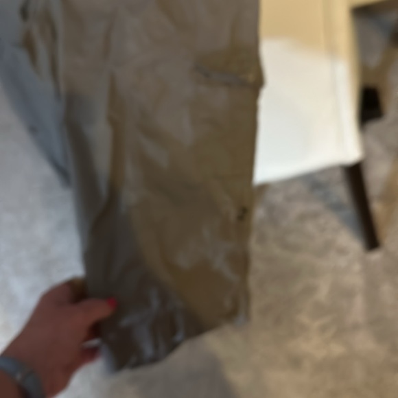 Army green cargo capris. Size PL. good used condition - Picture 3 of 4